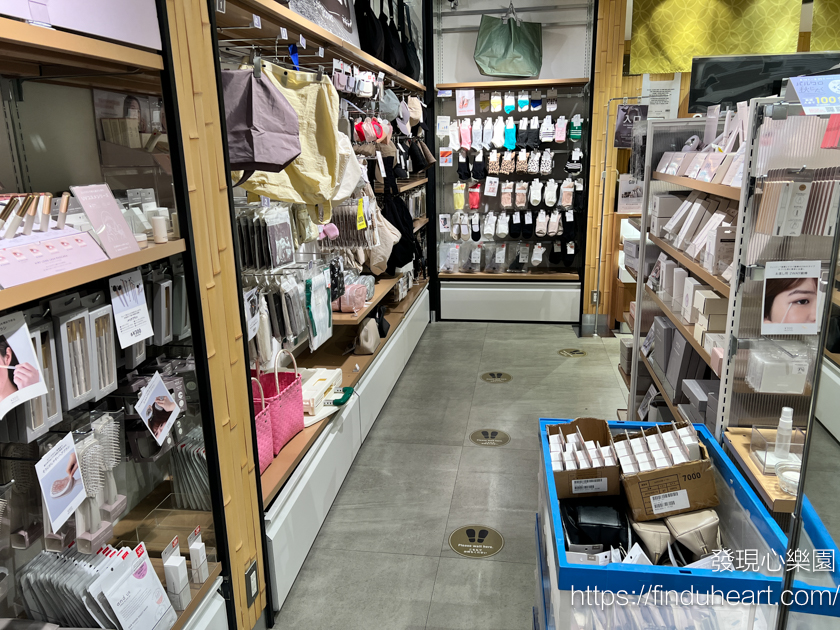 2025日本3COINS：不只百元商店！高質感300円生活雜貨，行李箱、廚房雜貨、旅行小物一次掃貨！
