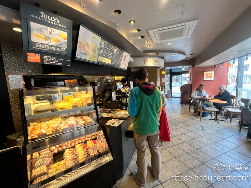 日本連鎖咖啡店：TULLY'S COFFEE東京新宿