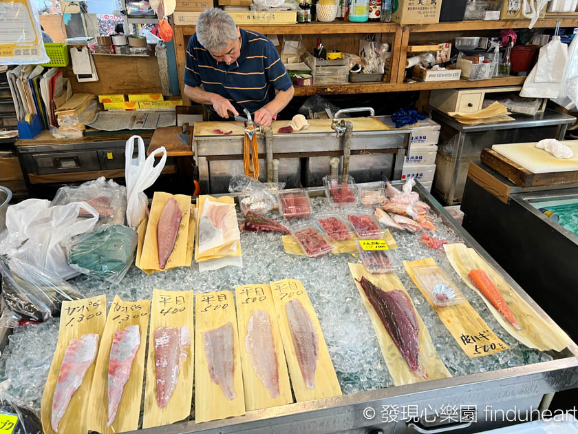 日本青森魚菜中心/古川市場：自選海鮮丼配料價錢便宜又新鮮