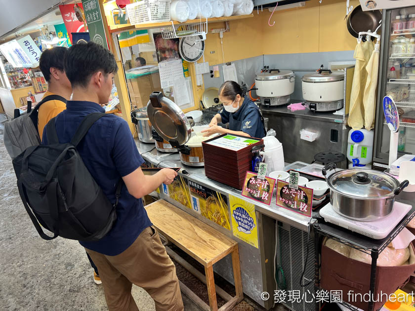 日本青森魚菜中心/古川市場：自選海鮮丼配料價錢便宜又新鮮