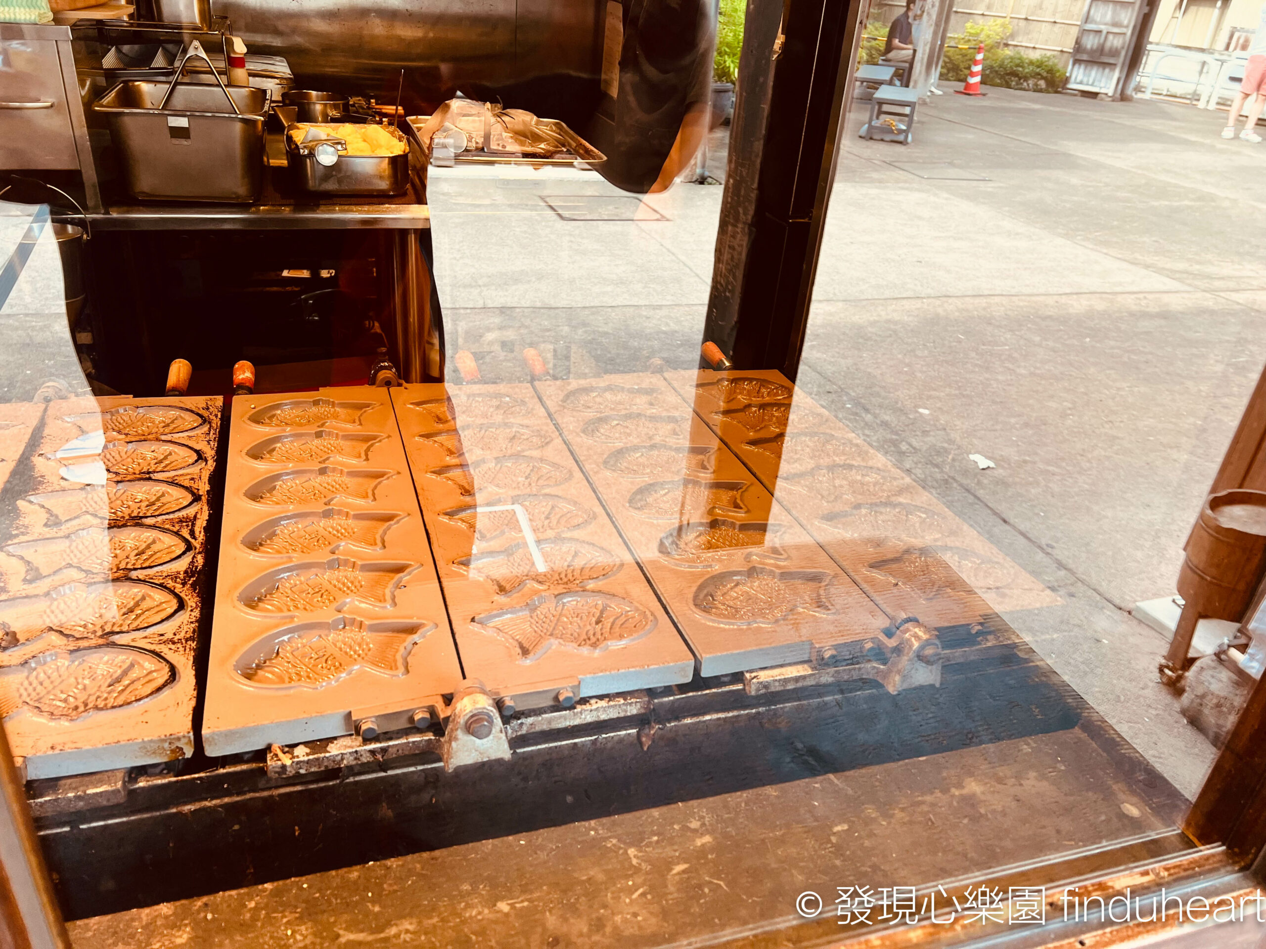 日本高速公路美食：おめで鯛焼き本舖/文楽焼き本舗，有大阪燒跟廣島風的特殊鯛魚燒