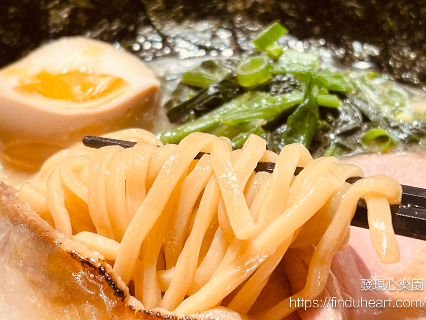 桃園美食:俺ん家ラーメン，老闆夫婦都是來是日本的家系拉麵(桃園藝文特區美食)