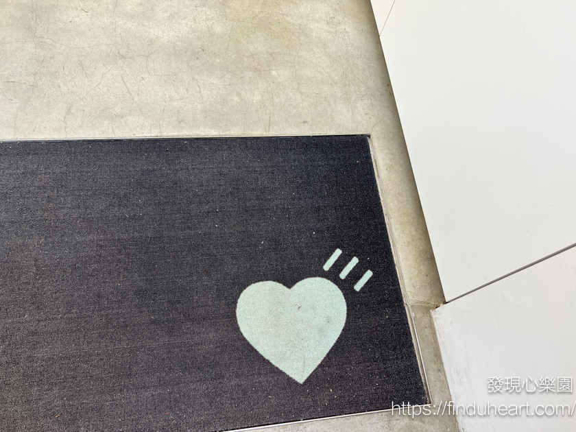 京都必去:全日本只有兩間!HUMAN MADE x 藍瓶咖啡 Blue Bottle 聯名店,超可愛藍色愛心限定商品 京都必去:全日本只有兩間!HUMAN MADE x 藍瓶咖啡 Blue Bottle 聯名店,超可愛藍色愛心限定商品