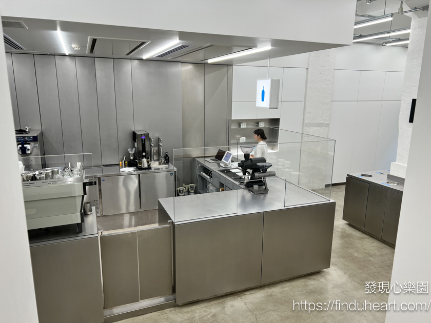 京都必去:全日本只有兩間!HUMAN MADE x 藍瓶咖啡 Blue Bottle 聯名店,超可愛藍色愛心限定商品 京都必去:全日本只有兩間!HUMAN MADE x 藍瓶咖啡 Blue Bottle 聯名店,超可愛藍色愛心限定商品