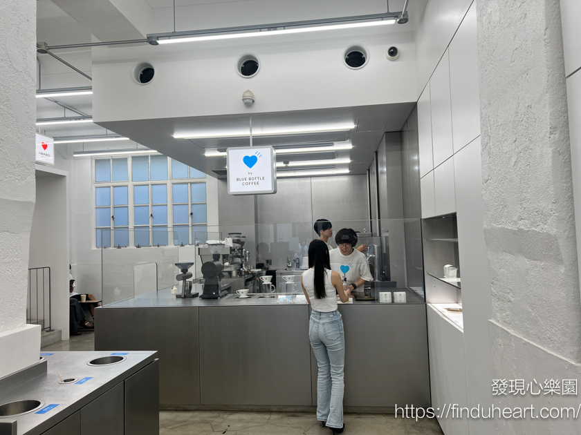 京都必去:全日本只有兩間!HUMAN MADE x 藍瓶咖啡 Blue Bottle 聯名店,超可愛藍色愛心限定商品 京都必去:全日本只有兩間!HUMAN MADE x 藍瓶咖啡 Blue Bottle 聯名店,超可愛藍色愛心限定商品