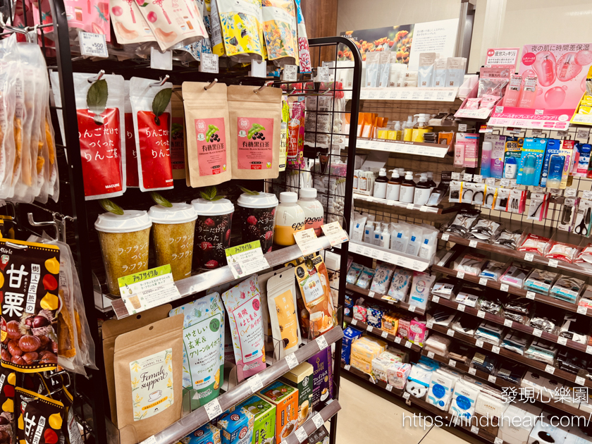 日本紅色招牌的NATURAL LAWSON，崇尚自然健康的便利商店