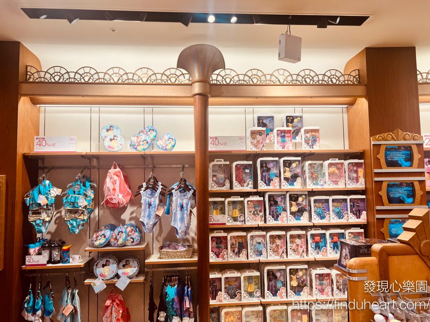 東京Disney Store迪士尼專賣店，隱藏在Ikspiaria 伊克斯皮兒莉購物中心裡面