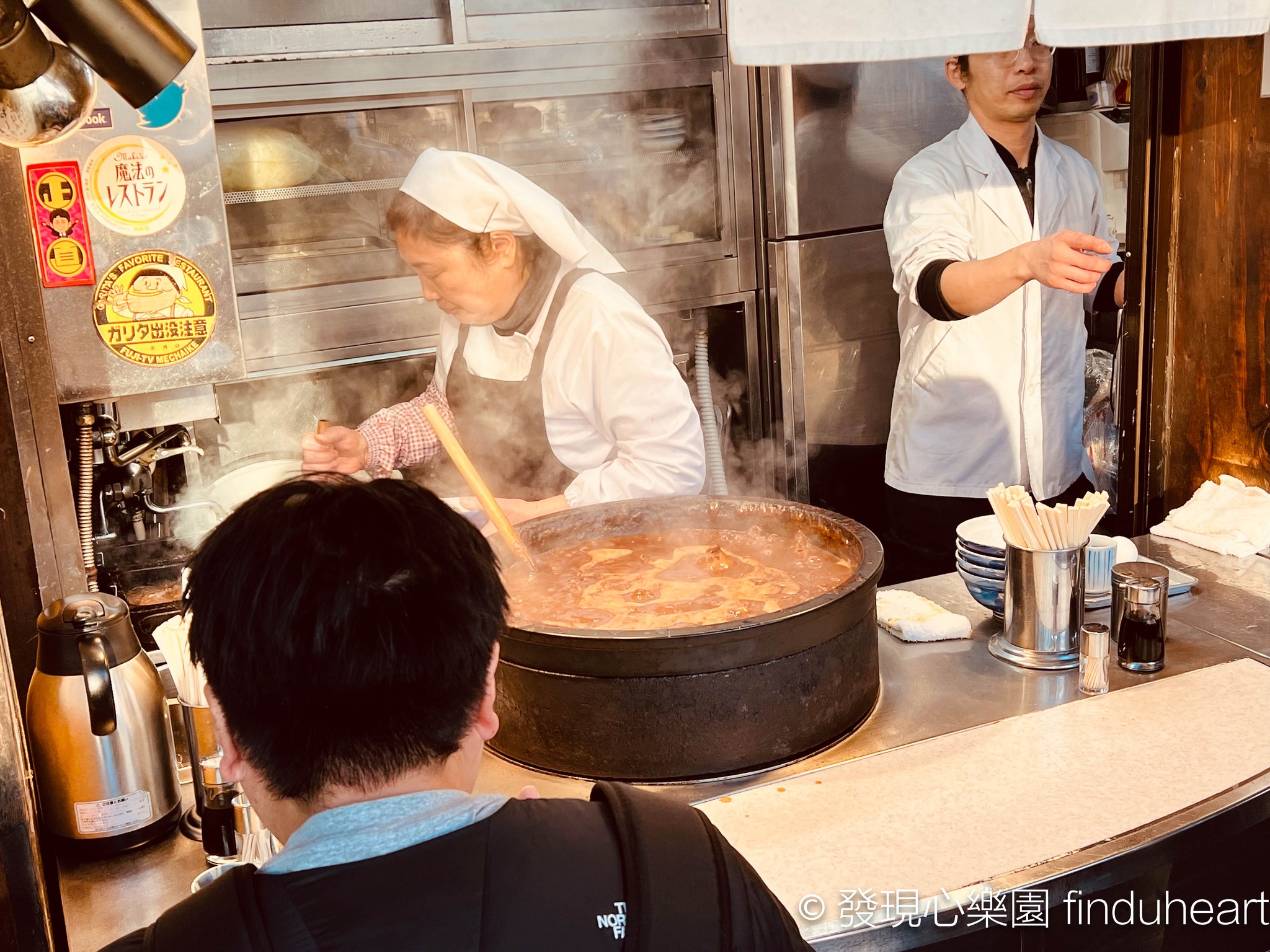 築地市場美食狐狸屋きつねや，要注意店家的規矩，不然婆婆會罵人(Kitsuneya)