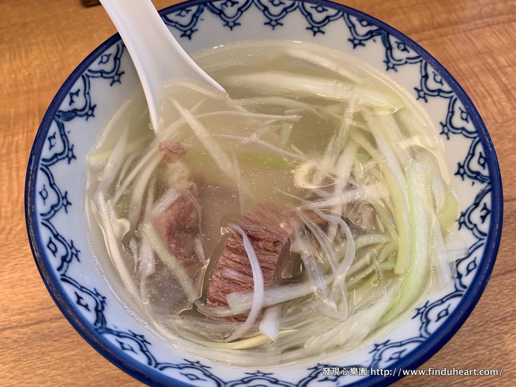 利久牛舌在成田機場也吃得到，離開日本時還有機會品嚐美食(Sendai Tanya Rikyu)