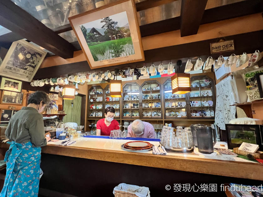 2025白川鄉合掌村美食--落人咖啡館(喫茶)在海賊王單行本封面（古屋咖啡館落人）