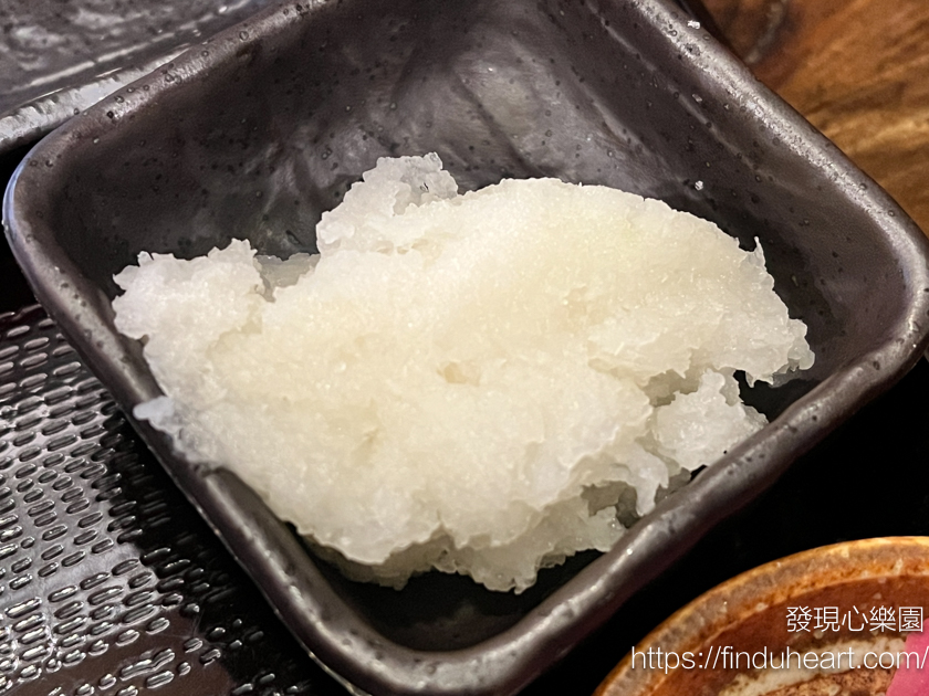 新宿美食推薦-炭火燒干物定食/しんぱち食堂，平價烤魚鮮餐廳