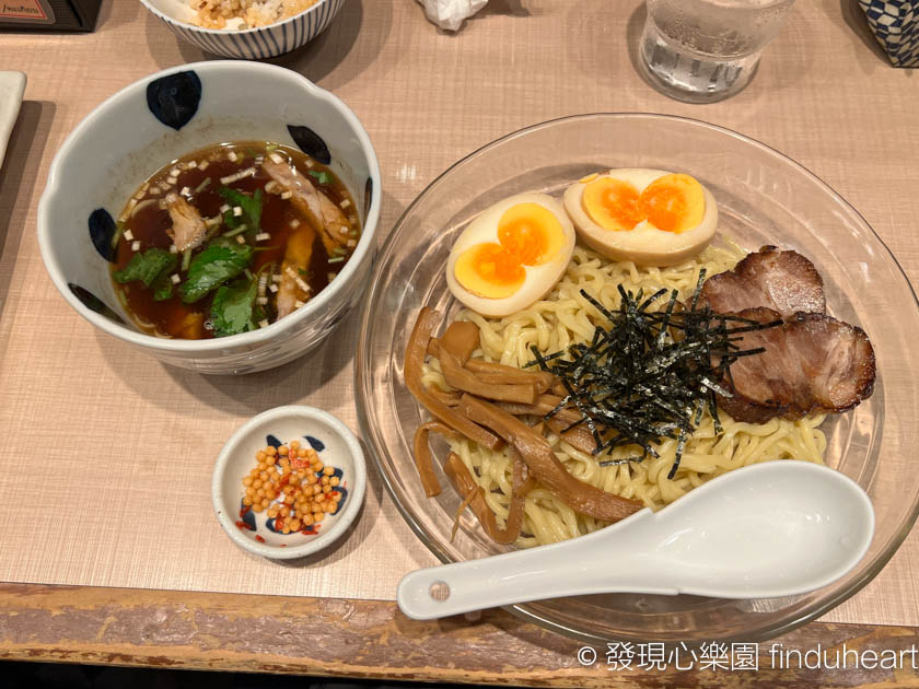 淺草名代拉麵与ろゐ屋：淺草醬油拉麵的發祥店，柚子醬油拉麵(愛吃拉麵的小泉同學推薦)