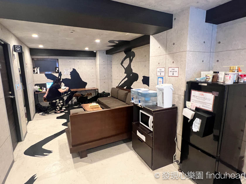 上野泊屋膠囊旅館：JR上野站3分鐘，交通超便利、CP值破表，東京省錢住宿體驗