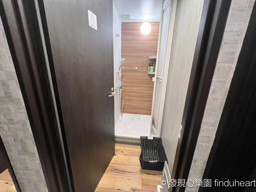 上野泊屋膠囊旅館：JR上野站3分鐘，交通超便利、CP值破表，東京省錢住宿體驗