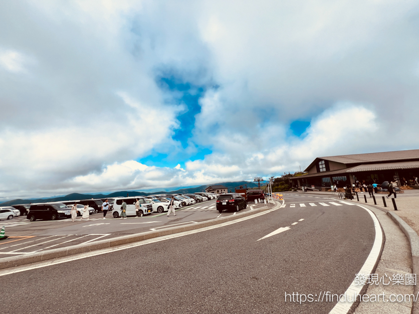 富士箱根巴士一日遊kkday：箱根海賊船、箱根空中纜車、御殿場 Outlets、燒肉吃到飽