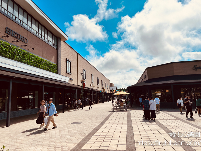 富士箱根巴士一日遊kkday：箱根海賊船、箱根空中纜車、御殿場 Outlets、燒肉吃到飽