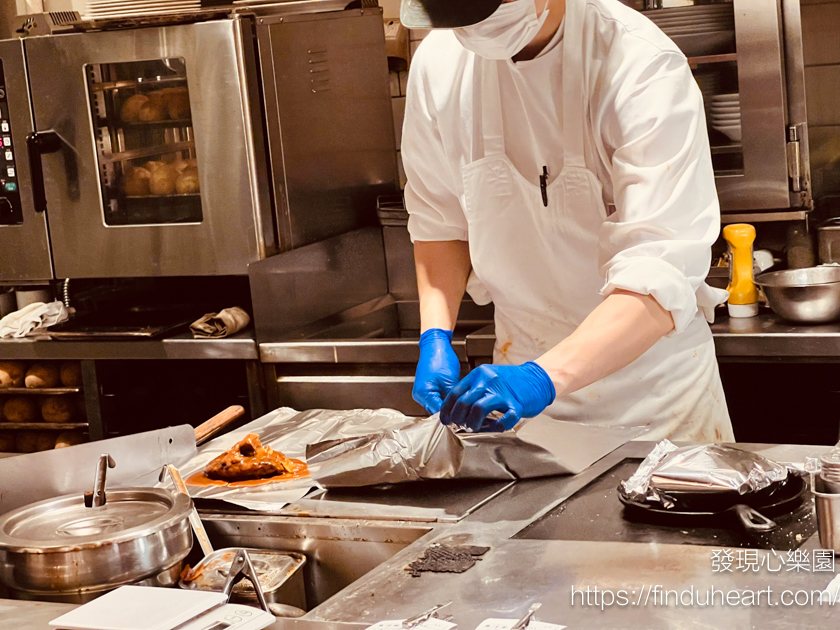 京都車站美食:東洋亭漢堡排百年洋食傳奇,從整顆冰鎮番茄到爆汁漢堡排的美味秘密 京都車站美食:東洋亭漢堡排百年洋食傳奇,從整顆冰鎮番茄到爆汁漢堡排的美味秘密