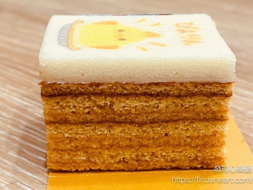 Piyorin 小雞年輪蛋糕開箱:名古屋車站限定!可愛到捨不得吃的年輪蛋糕 Piyorin 小雞年輪蛋糕開箱:名古屋車站限定!可愛到捨不得吃的年輪蛋糕