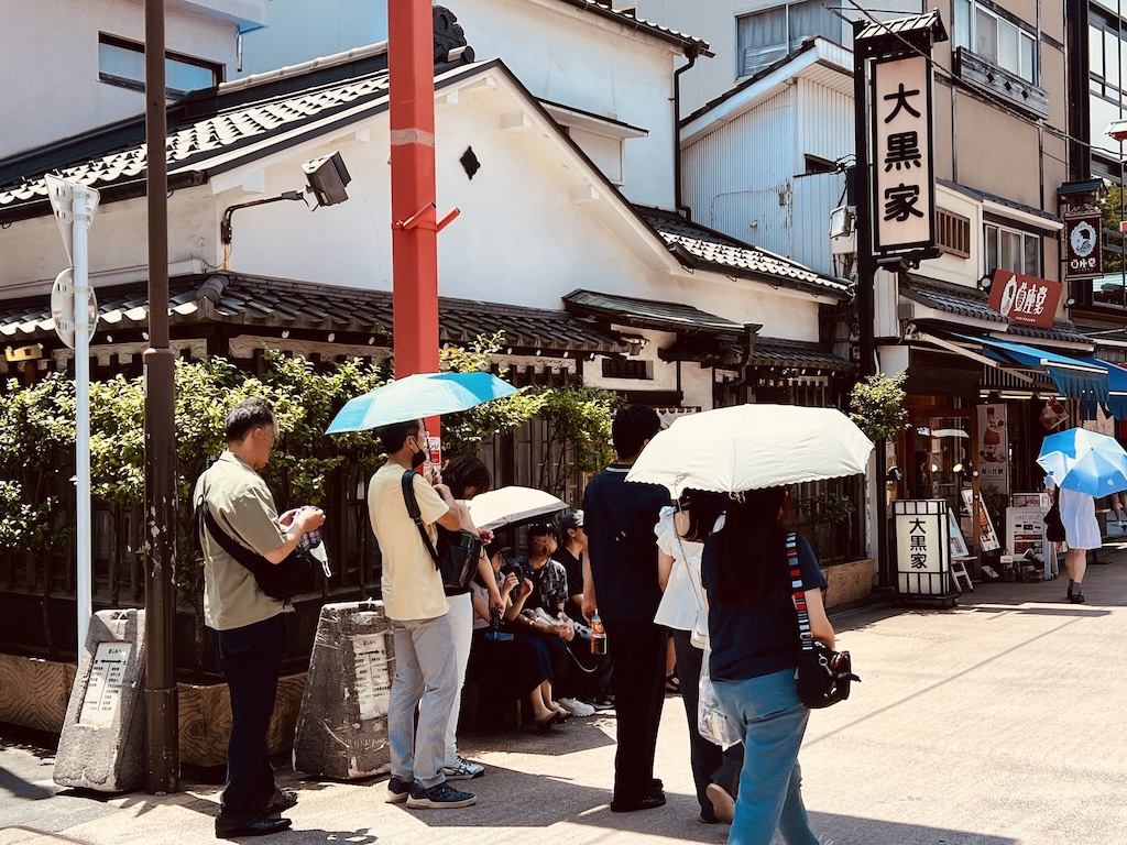 東京淺草天丼名店，天婦羅葵丸進：百年老店的江戶前天丼