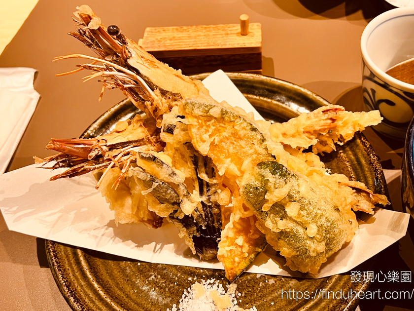 輕井澤必吃美食|川上庵本店:舊輕井澤銀座通排隊名店,超大隻炸蝦天婦羅配粗磨蕎麥麵 輕井澤必吃美食|川上庵本店:舊輕井澤銀座通排隊名店,超大隻炸蝦天婦羅配粗磨蕎麥麵