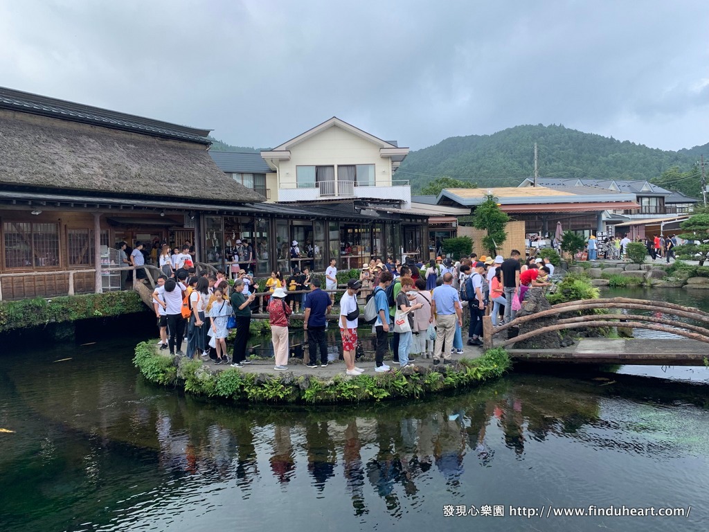 東京銀座出發日本富士山人氣景點一日遊:河口湖大石公園、忍野八海、御殿場Outlet 東京銀座出發日本富士山人氣景點一日遊:河口湖大石公園、忍野八海、御殿場Outlet