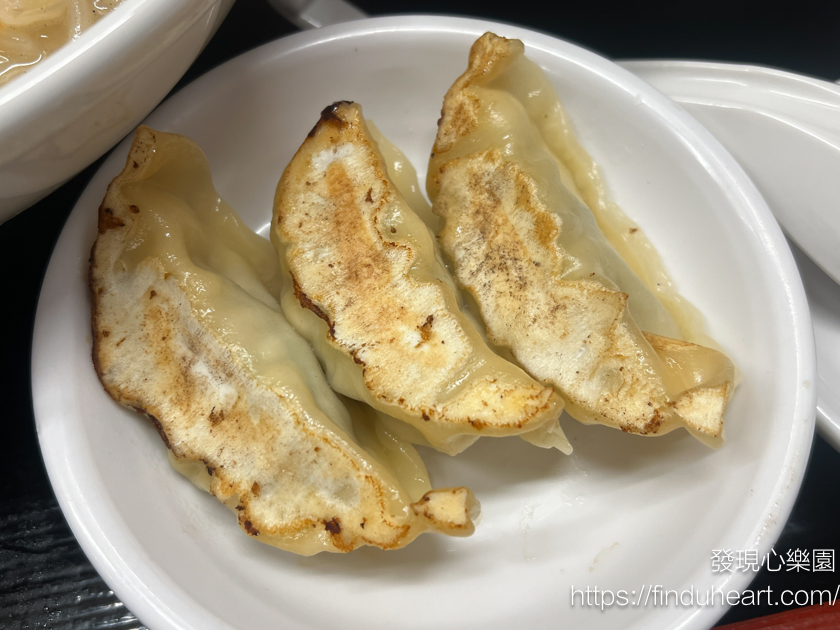 新宿平價美食「日高屋」,大份量蔬菜拉麵、豬肉豆芽炒青菜,省荷包又吃超飽,在地人也愛的美味連鎖食堂 新宿平價美食「日高屋」,大份量蔬菜拉麵、豬肉豆芽炒青菜,省荷包又吃超飽,在地人也愛的美味連鎖食堂